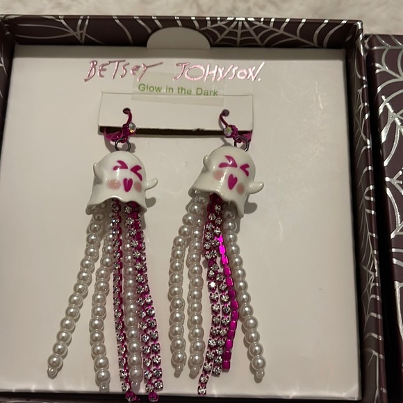 Betsey Johnson Jewelry - New in box Betsey Johnson Glow in the Dark Ghost Drop earrings